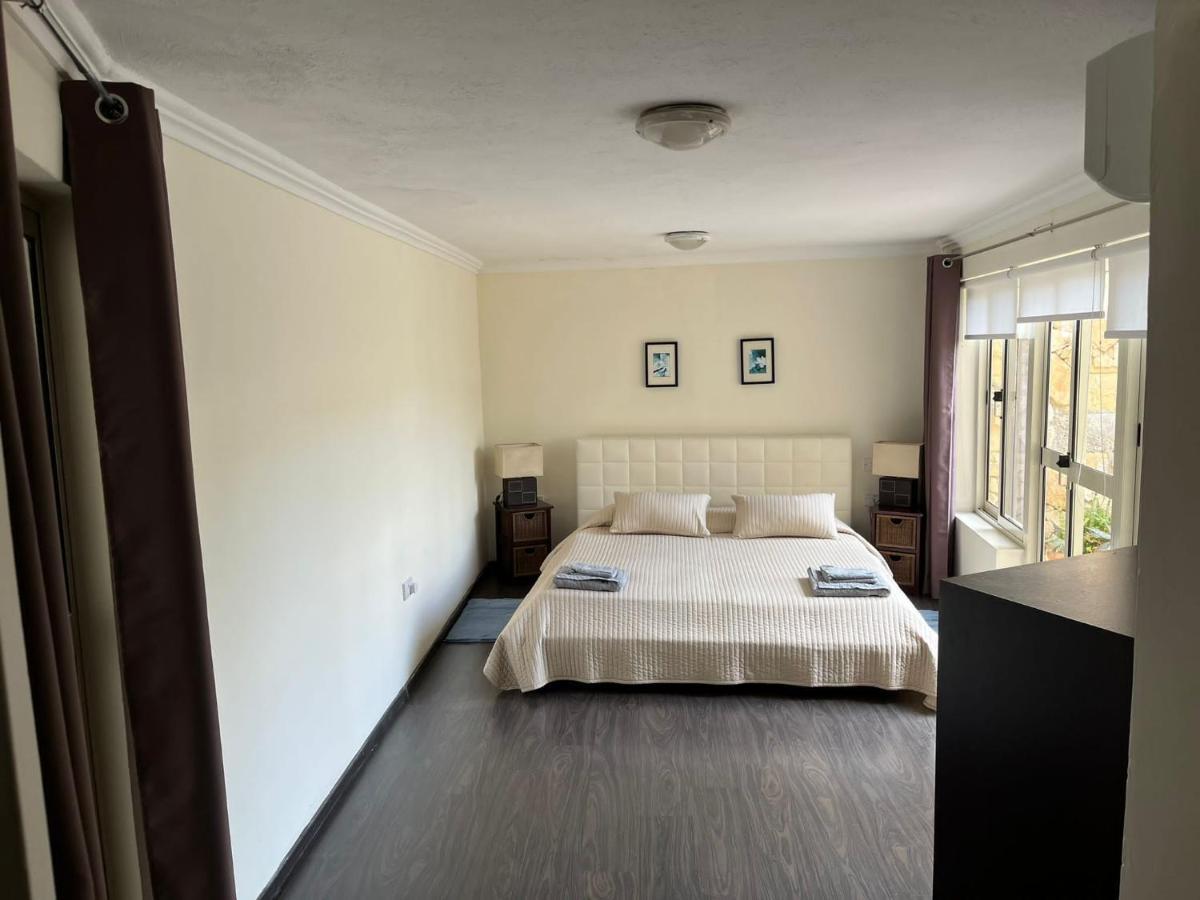 Groundfloor Apartment By The Sea, Fabulous Views St. Paul's Bay Buitenkant foto